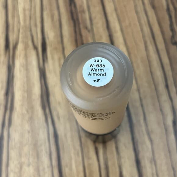 Bobbi Brown Weightless Skin Foundation SPF 15 W-086 Warm Almond - Picture 4 of 4